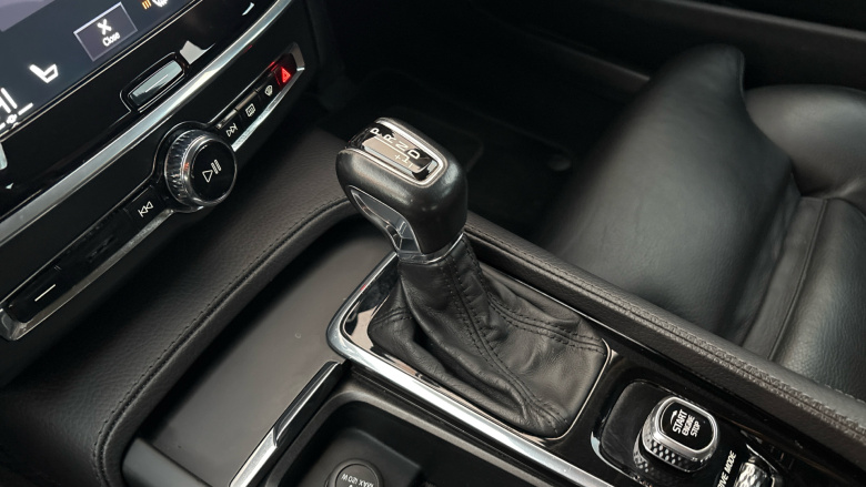 Volvo V90 2.0 T4 Momentum Plus 5dr Geartronic Petrol Estate